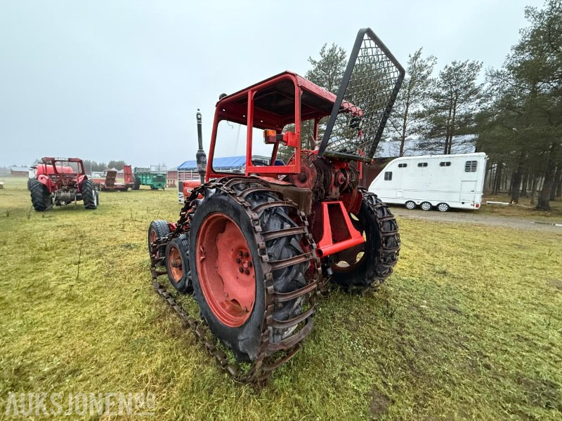 1971 Volvo BM T-430 – traktor med vinsj og belter - Трактор: фото 3 1971 Volvo BM T-430 – traktor med vinsj og belter - Трактор: фото 3