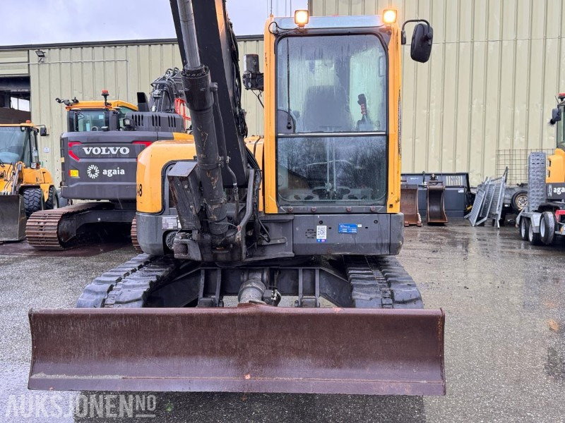 Мини-экскаватор 2013 Volvo ECR88 gravemaskin med 3 skuffer, Indexator tiltrotator Sertifisert 10.26 8677T: фото 8 Мини-экскаватор 2013 Volvo ECR88 gravemaskin med 3 skuffer, Indexator tiltrotator Sertifisert 10.26 8677T: фото 8