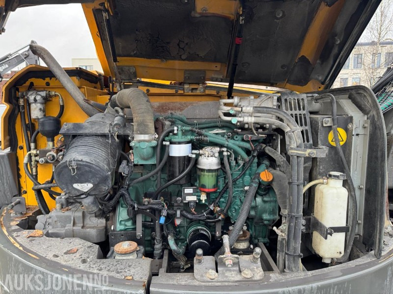 Мини-экскаватор 2013 Volvo ECR88 gravemaskin med 3 skuffer, Indexator tiltrotator Sertifisert 10.26 8677T: фото 25 Мини-экскаватор 2013 Volvo ECR88 gravemaskin med 3 skuffer, Indexator tiltrotator Sertifisert 10.26 8677T: фото 25