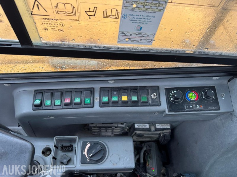 Мини-экскаватор 2013 Volvo ECR88 gravemaskin med 3 skuffer, Indexator tiltrotator Sertifisert 10.26 8677T: фото 33 Мини-экскаватор 2013 Volvo ECR88 gravemaskin med 3 skuffer, Indexator tiltrotator Sertifisert 10.26 8677T: фото 33