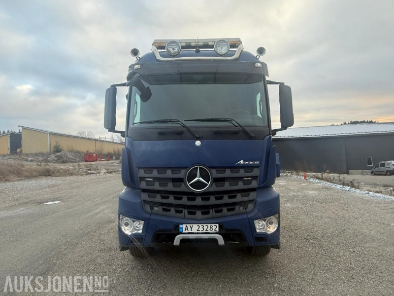 2014 Mercedes-Benz Arocs KROKBIL M/DUMPERKASSE EURO 6 SERVICEHISTORIKK NYLIG EU-GODKJENT 510HK - Крюковой мультилифт: фото 3 2014 Mercedes-Benz Arocs KROKBIL M/DUMPERKASSE EURO 6 SERVICEHISTORIKK NYLIG EU-GODKJENT 510HK - Крюковой мультилифт: фото 3