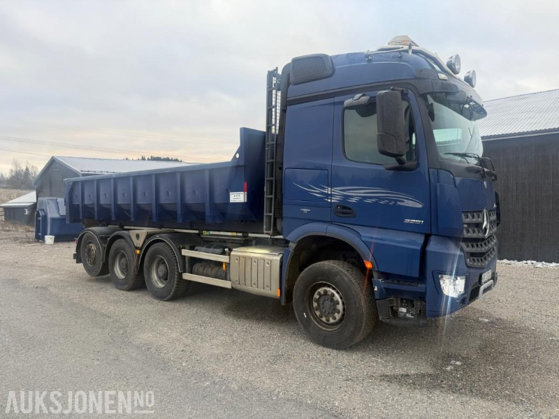 2014 Mercedes-Benz Arocs KROKBIL M/DUMPERKASSE EURO 6 SERVICEHISTORIKK NYLIG EU-GODKJENT 510HK - Крюковой мультилифт: фото 2 2014 Mercedes-Benz Arocs KROKBIL M/DUMPERKASSE EURO 6 SERVICEHISTORIKK NYLIG EU-GODKJENT 510HK - Крюковой мультилифт: фото 2