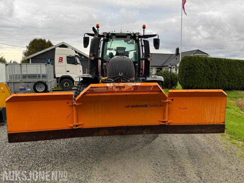 2016 Valtra T174E med Schmidt Tellefsdal U-LS 43.6 plog (2022), Valtra 76 frontlaster og betong lodd - Трактор: фото 2 2016 Valtra T174E med Schmidt Tellefsdal U-LS 43.6 plog (2022), Valtra 76 frontlaster og betong lodd - Трактор: фото 2