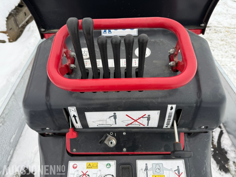 2020 Hinowa HS701 Selvlastende minidumper - Honda GX270 motor - 700 kg nyttelast - Внедорожный самосвал: фото 5 2020 Hinowa HS701 Selvlastende minidumper - Honda GX270 motor - 700 kg nyttelast - Внедорожный самосвал: фото 5