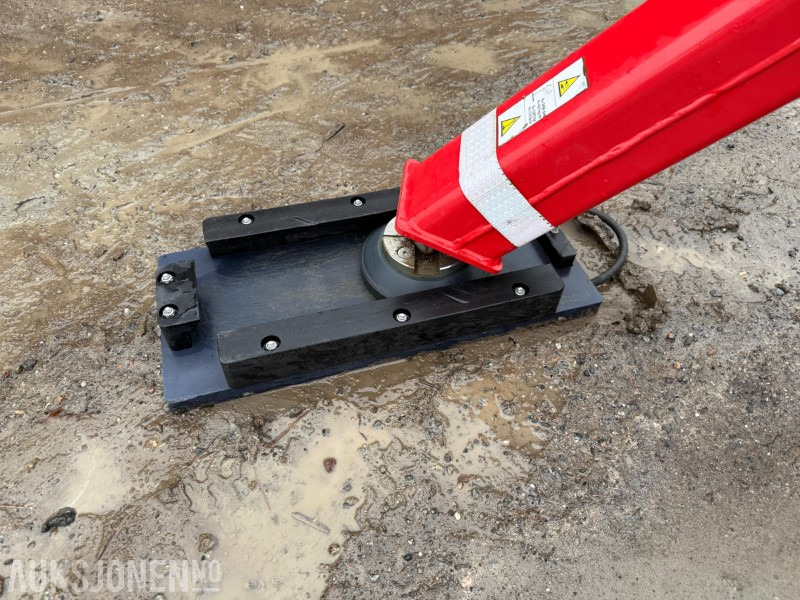 Подъёмник 2022 CMC S23 spiderlift, 23m arb.høyde, automatisk nivellering, merkefrie belter, radiokontroll, Diesel/ 230V: фото 21