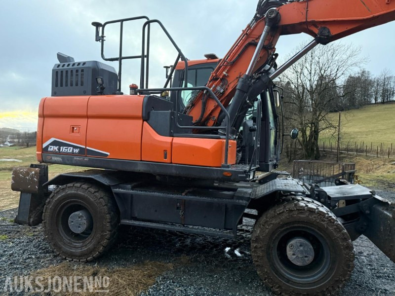 2022 Doosan/Develon DX160W hjulgraver m/Engcon tiltrotator S70 - Экскаватор: фото 5 2022 Doosan/Develon DX160W hjulgraver m/Engcon tiltrotator S70 - Экскаватор: фото 5
