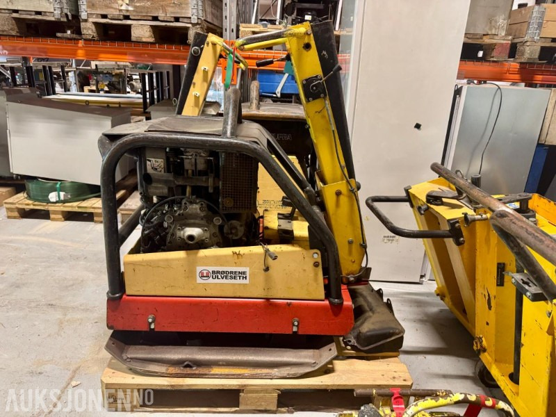 Dynapac LG 500 – Vibroplate - Строительное оборудование: фото 5 Dynapac LG 500 – Vibroplate - Строительное оборудование: фото 5