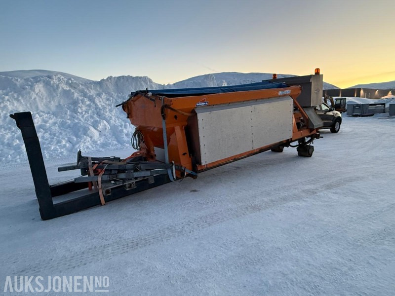 Schmidt Stratos fastsandspreder med varme på krokramme - Грузовик: фото 2 Schmidt Stratos fastsandspreder med varme på krokramme - Грузовик: фото 2