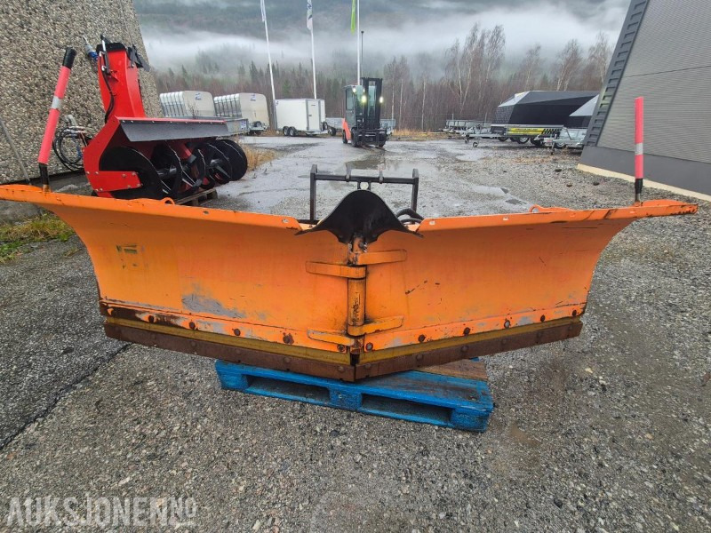 2011 Tellefsdal VPL 270 v-plog / vikeplog - Сельскохозяйственная техника: фото 1 2011 Tellefsdal VPL 270 v-plog / vikeplog - Сельскохозяйственная техника: фото 1