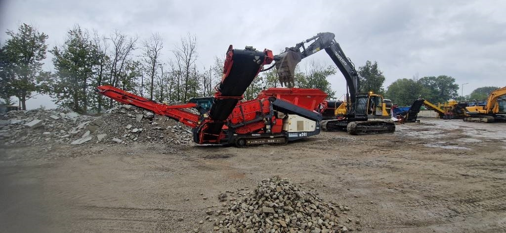 Sandvik QE 241 - Грохот: фото 2 Sandvik QE 241 - Грохот: фото 2