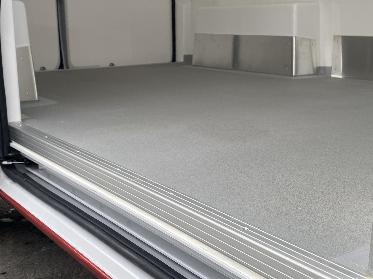 CITROEN ALTE VERSION JUMPER L2H2 140PS CONFORT 35+ / TIEFKÜHLFAHRZEUG -20C KONVEKTA ODER THERMOKING - Фургон-рефрижератор: фото 3 CITROEN ALTE VERSION JUMPER L2H2 140PS CONFORT 35+ / TIEFKÜHLFAHRZEUG -20C KONVEKTA ODER THERMOKING - Фургон-рефрижератор: фото 3