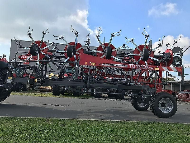 Massey Ferguson MF TD 1310 X TRC / Lotus 1250 Profi - Сеноворошилка: фото 3 Massey Ferguson MF TD 1310 X TRC / Lotus 1250 Profi - Сеноворошилка: фото 3