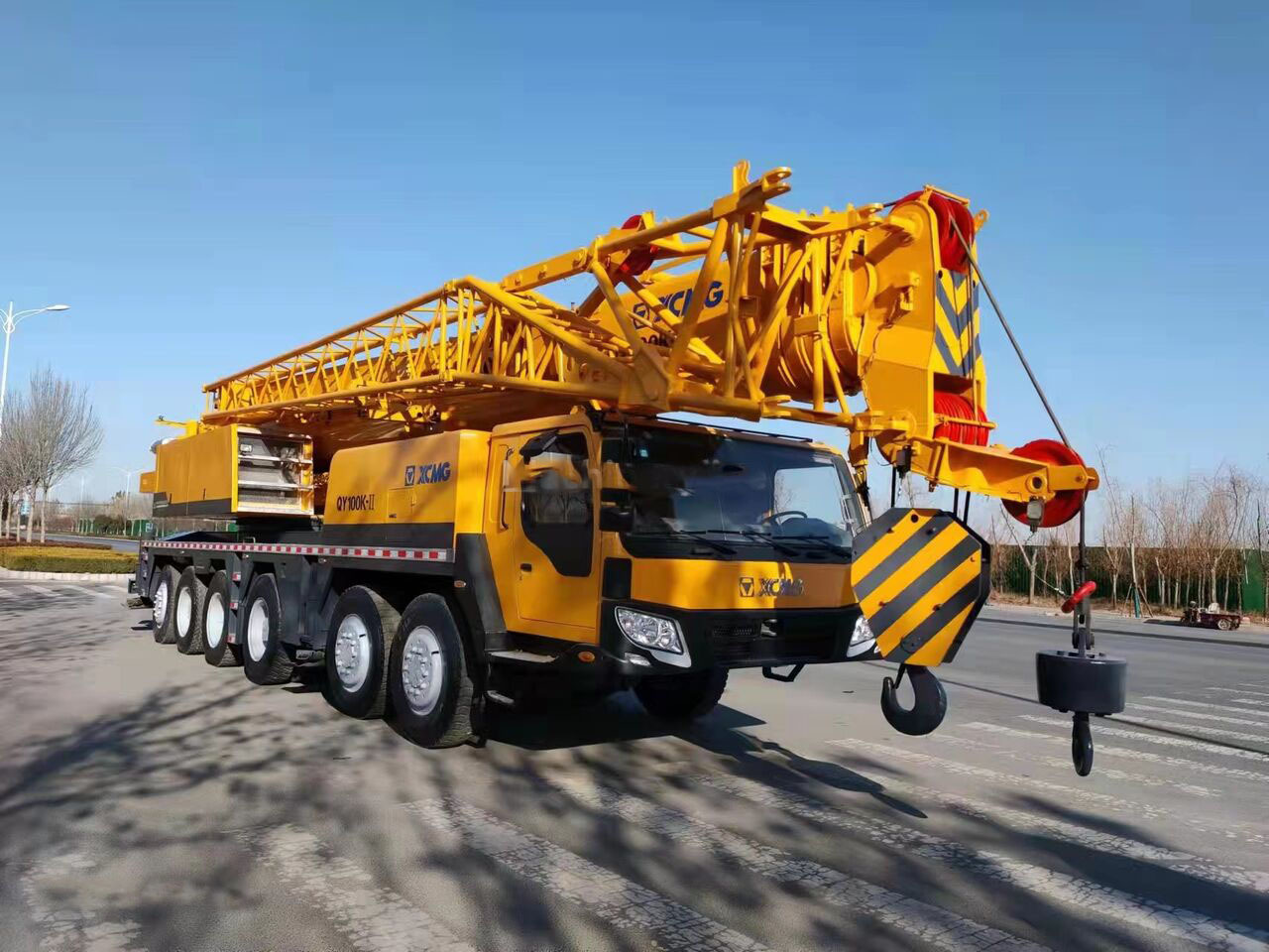 XCMG Truck Crane XCMG QY100K QY100K-II Telescopic Boom 100 Ton in Hight Quality for Sale - Мобильный кран: фото 1 XCMG Truck Crane XCMG QY100K QY100K-II Telescopic Boom 100 Ton in Hight Quality for Sale - Мобильный кран: фото 1