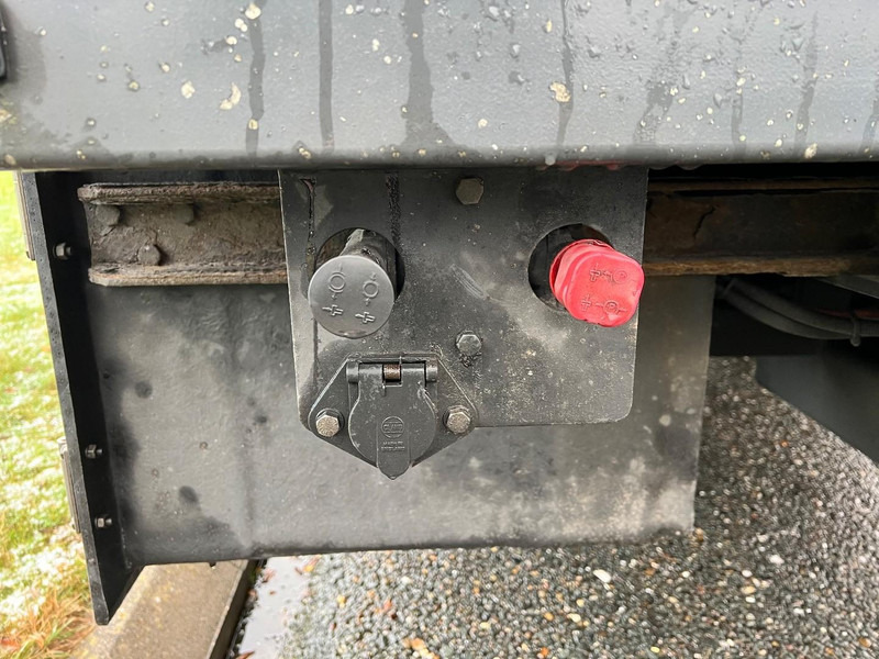 DRACO 2 - Assige wipkar Dhollandia 1500kg / Bloenenmaat - Полуприцеп-рефрижератор: фото 4 DRACO 2 - Assige wipkar Dhollandia 1500kg / Bloenenmaat - Полуприцеп-рефрижератор: фото 4