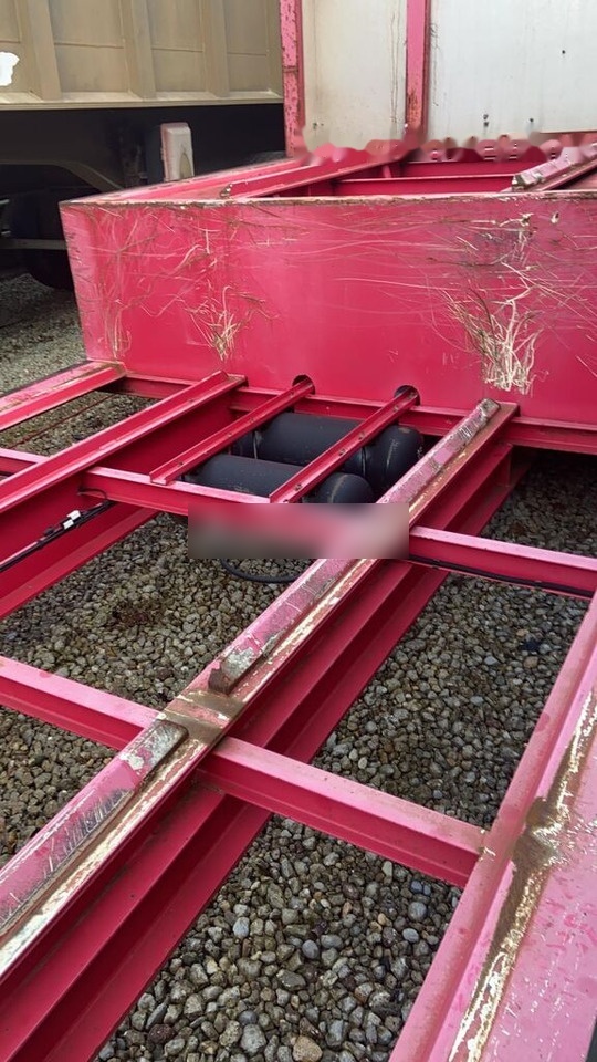 Fliegl Trailer 1 AXE ASCA ---FRANTA - Transport Special - LOWRIDER - Низкорамный полуприцеп: фото 3 Fliegl Trailer 1 AXE ASCA ---FRANTA - Transport Special - LOWRIDER - Низкорамный полуприцеп: фото 3