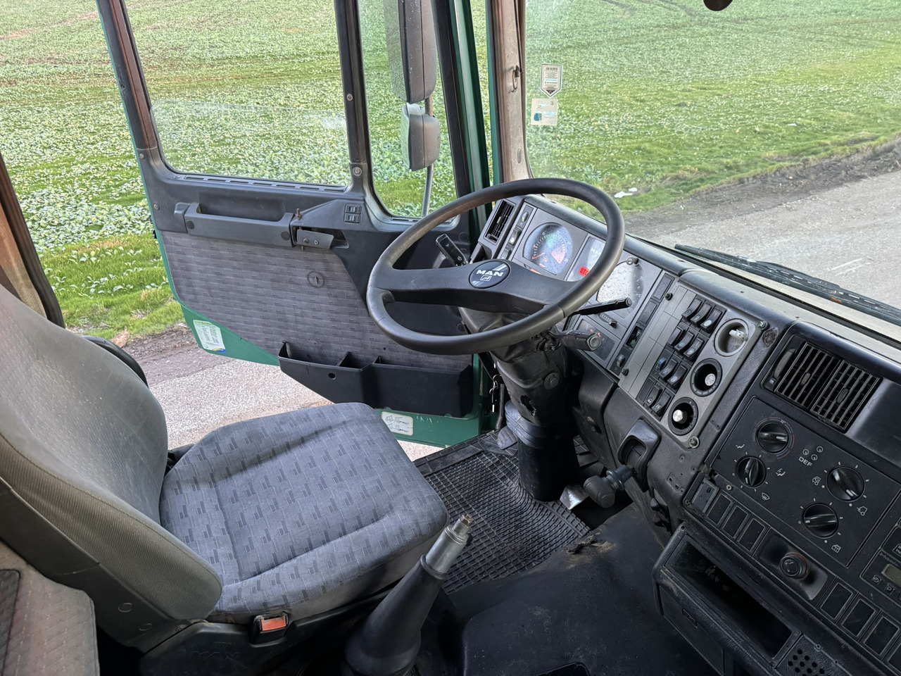 MAN 26 414 6x4 KIPPER L2000 Euro3 Manual Injection Pomp - Грузовик: фото 2 MAN 26 414 6x4 KIPPER L2000 Euro3 Manual Injection Pomp - Грузовик: фото 2