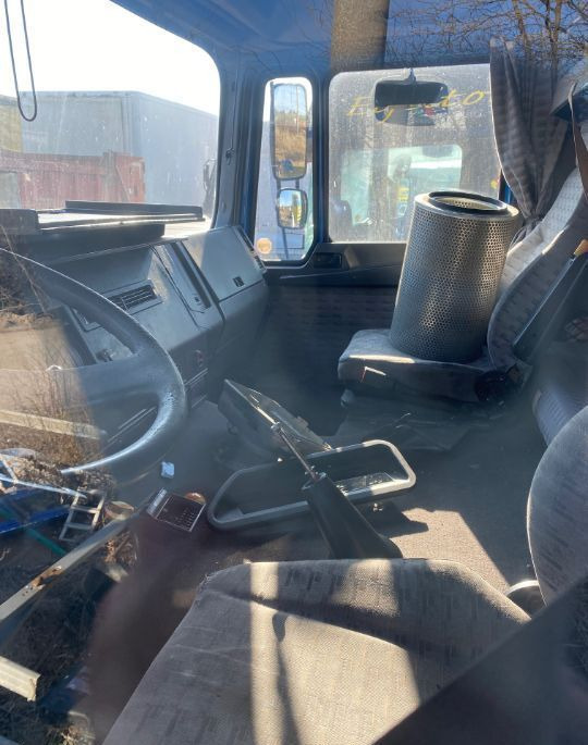 MAN SILENT , Model 1 / 2 / 3 , Dubla a completa MAN F2000 - Кабина для Грузовиков: фото 5 MAN SILENT , Model 1 / 2 / 3 , Dubla a completa MAN F2000 - Кабина для Грузовиков: фото 5