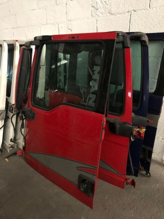 Scania - Дверь и запчасти для Грузовиков: фото 2 Scania - Дверь и запчасти для Грузовиков: фото 2