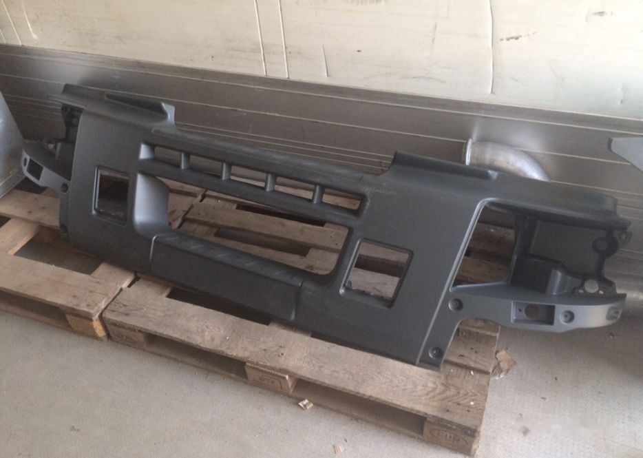 Vand bara Renault Dxi Premium NOUA truck - Бампер для Грузовиков: фото 1 Vand bara Renault Dxi Premium NOUA truck - Бампер для Грузовиков: фото 1