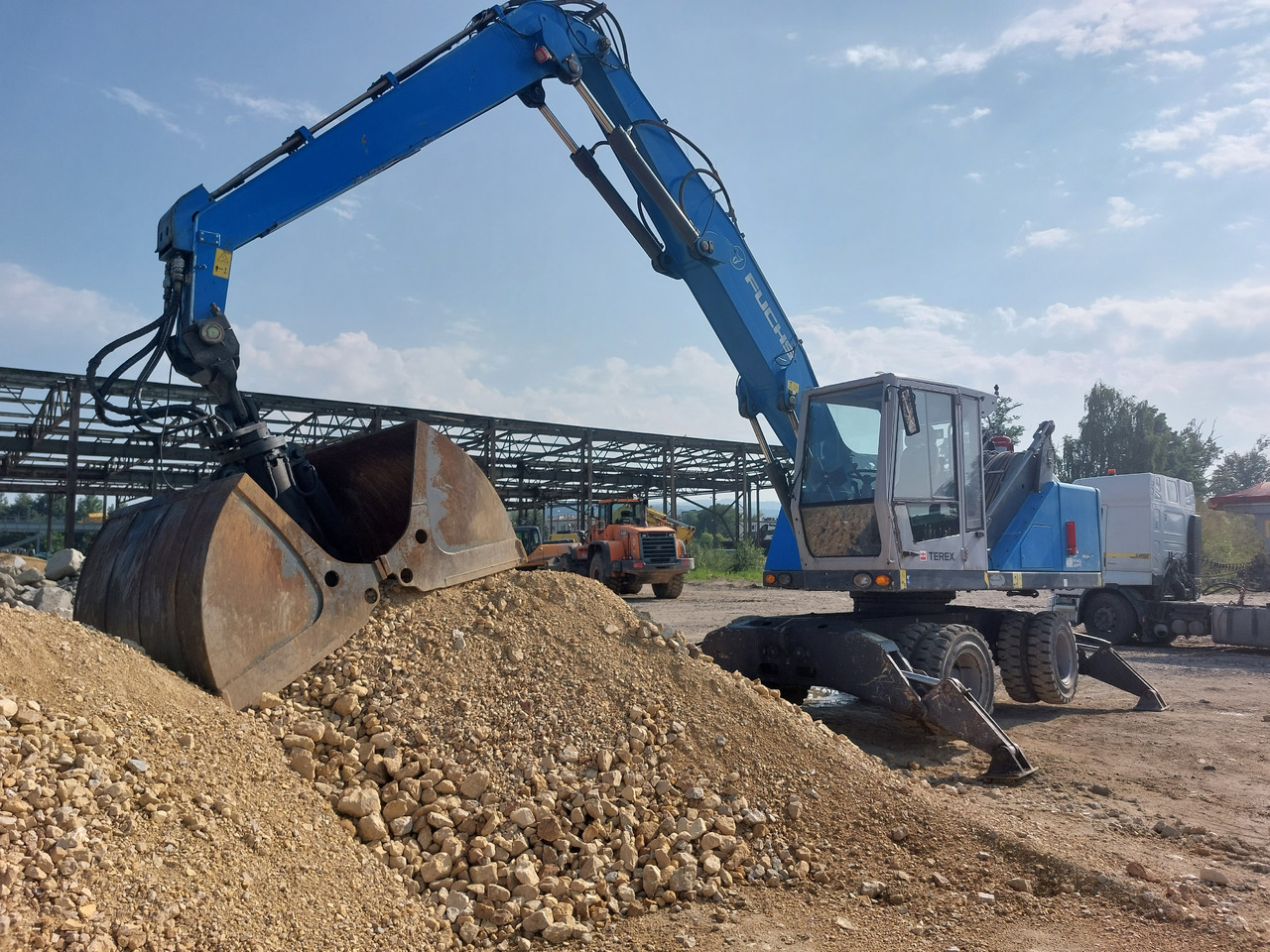 FUCHS MHL320 - Перегружатель: фото 5 FUCHS MHL320 - Перегружатель: фото 5