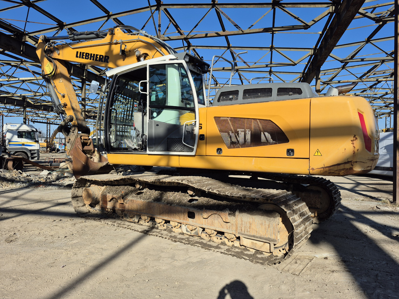 LIEBHERR R926LC - Гусеничный экскаватор: фото 2 LIEBHERR R926LC - Гусеничный экскаватор: фото 2