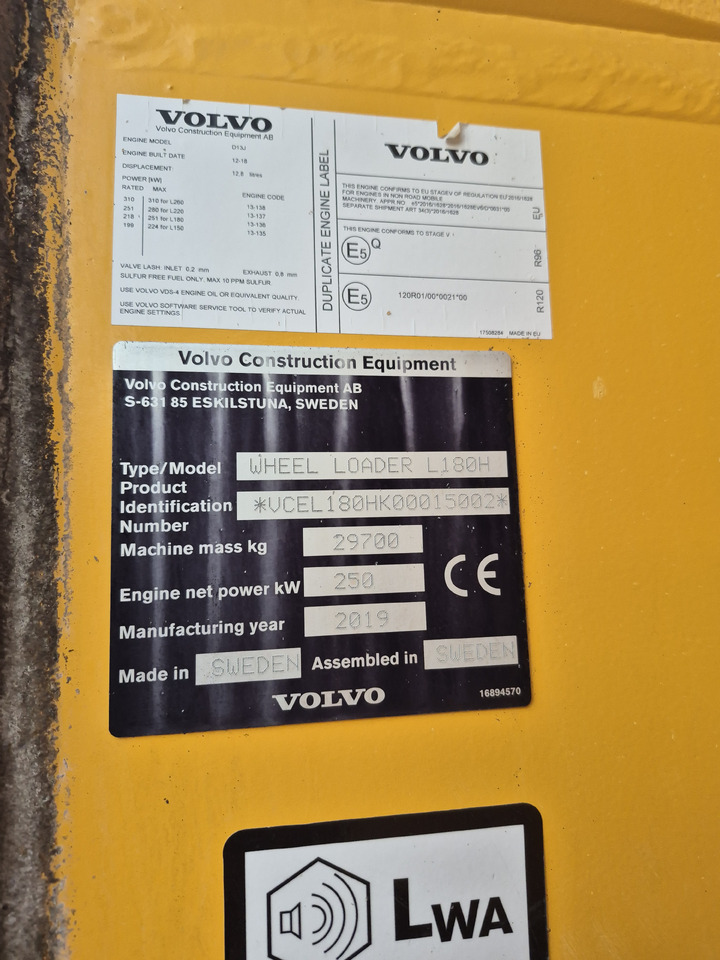 Колёсный погрузчик VOLVO L180H: фото 12
