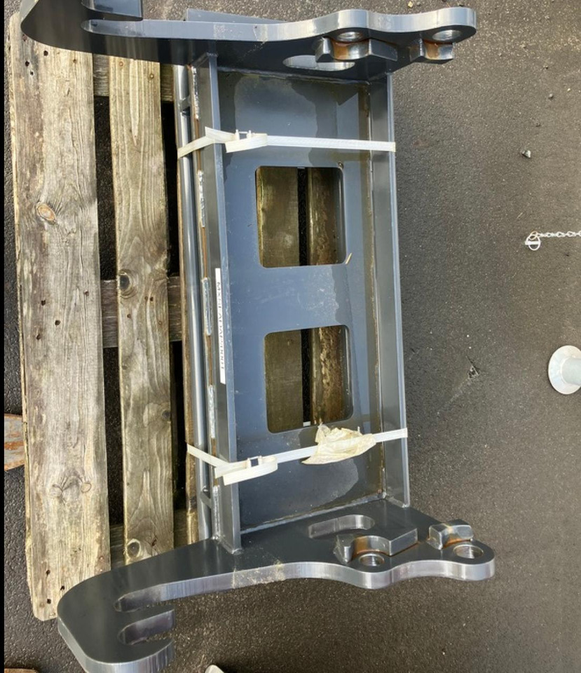 ADAPTER SCHÄFFER AUF EURO-AUFNAHME - Фронтальный погрузчик для трактора: фото 5 ADAPTER SCHÄFFER AUF EURO-AUFNAHME - Фронтальный погрузчик для трактора: фото 5