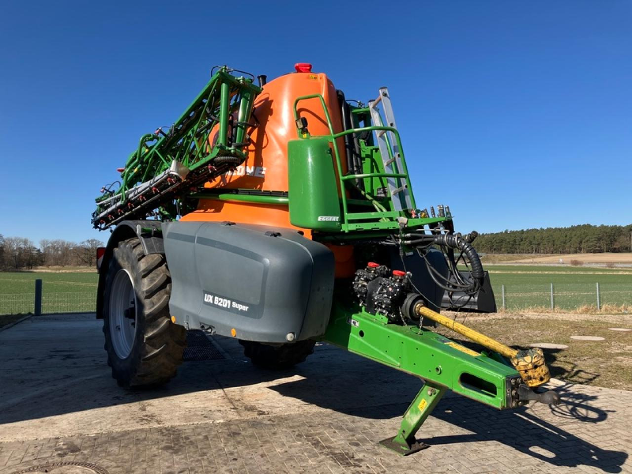 Amazone UX 6201 SUPER - Прицепной опрыскиватель: фото 5 Amazone UX 6201 SUPER - Прицепной опрыскиватель: фото 5