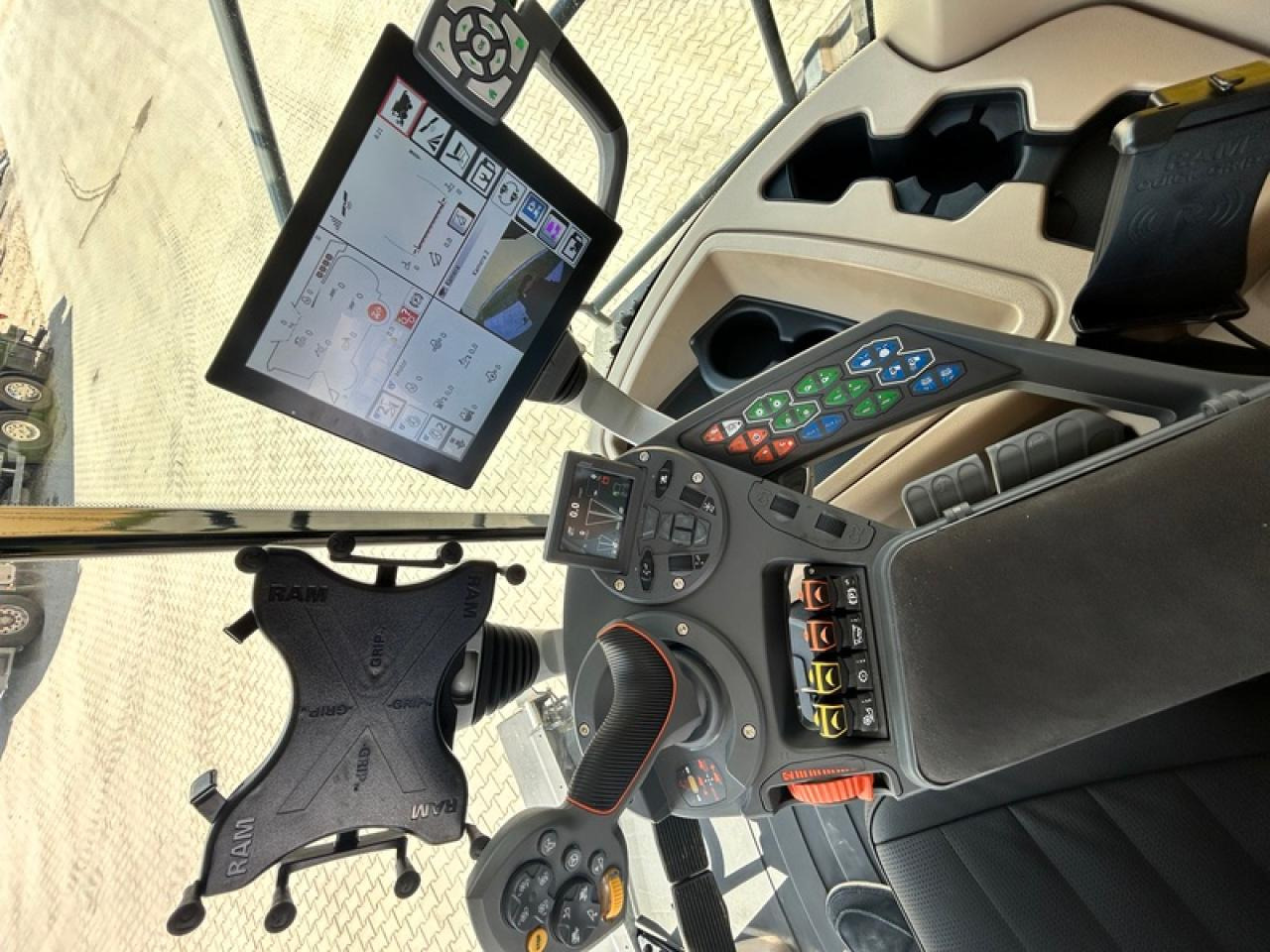 Fendt AKTIONIDEAL 8T - Зерноуборочный комбайн: фото 5 Fendt AKTIONIDEAL 8T - Зерноуборочный комбайн: фото 5