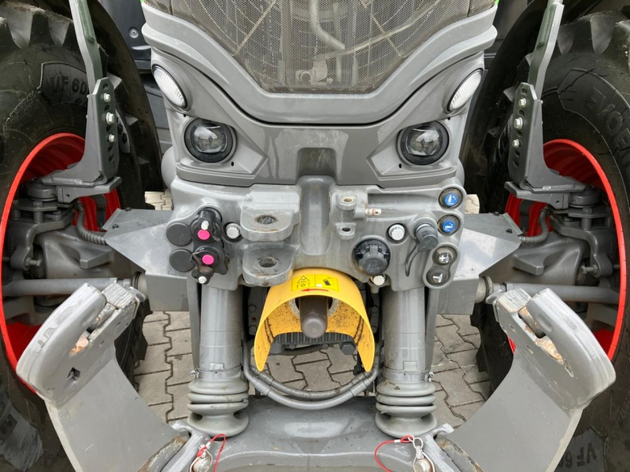 Fendt VARIO 728 GEN 7 PROFI+ RTK - Трактор: фото 5 Fendt VARIO 728 GEN 7 PROFI+ RTK - Трактор: фото 5