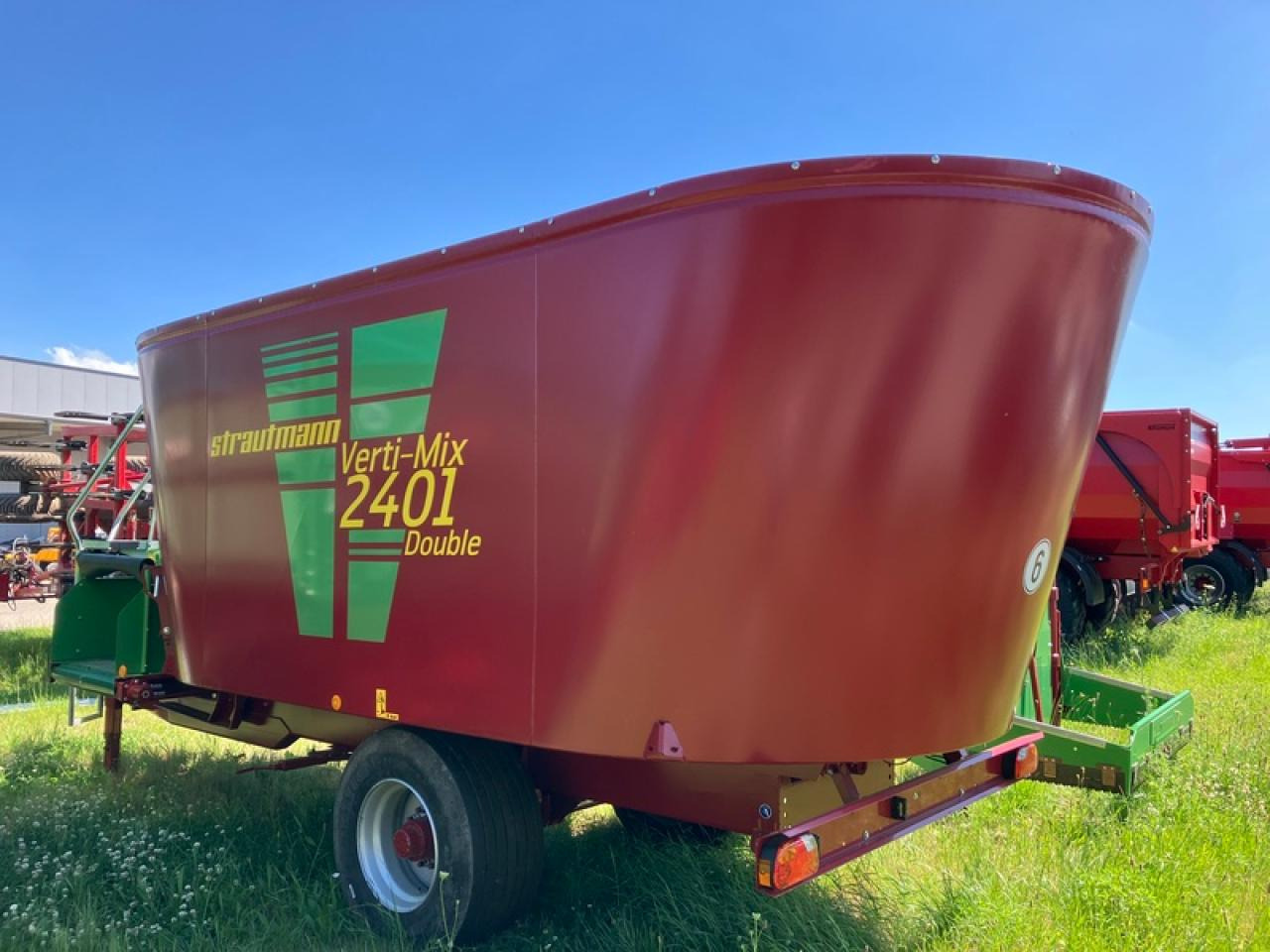 Strautmann VERTIMIX 2401DAKTION - Кормораздатчик: фото 3 Strautmann VERTIMIX 2401DAKTION - Кормораздатчик: фото 3