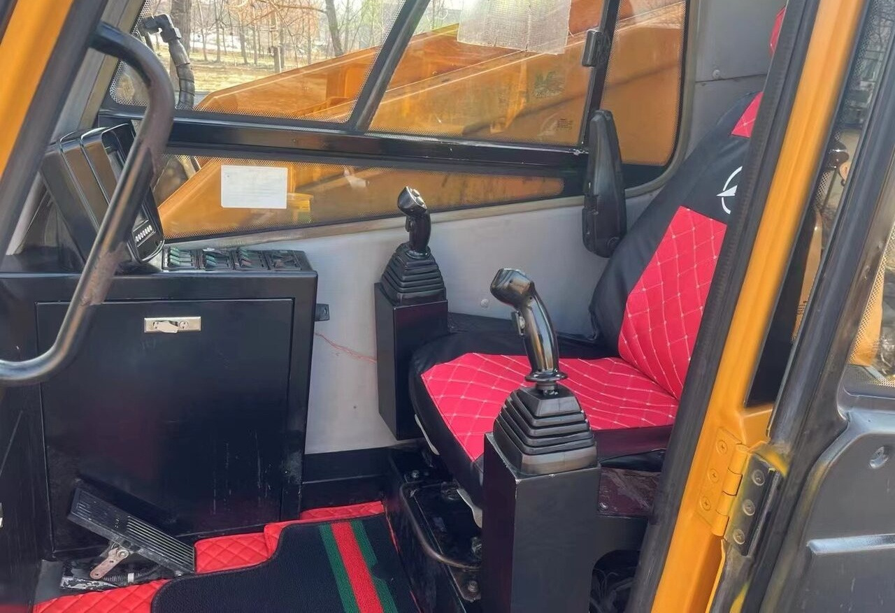 Sany STC1000 - Мобильный кран: фото 4 Sany STC1000 - Мобильный кран: фото 4