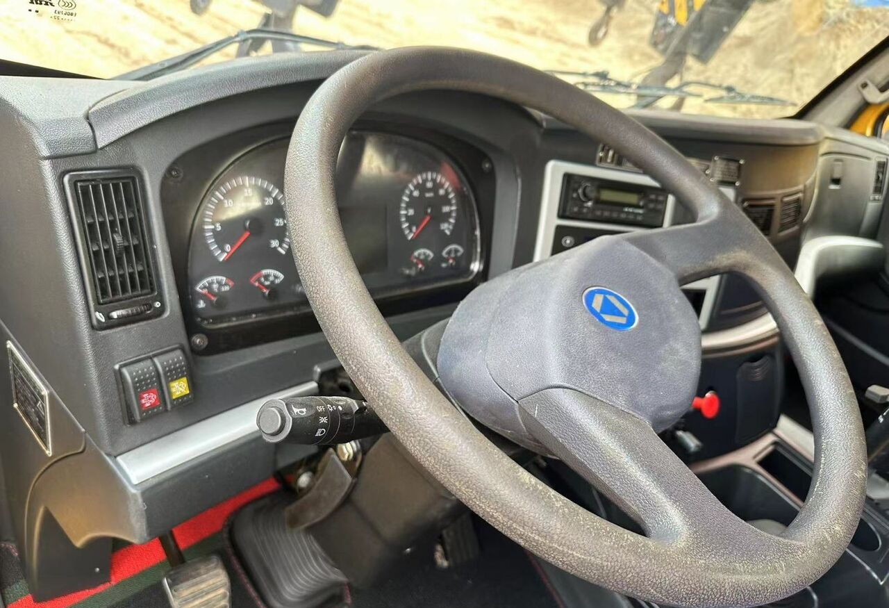 XCMG - Мобильный кран: фото 2 XCMG - Мобильный кран: фото 2