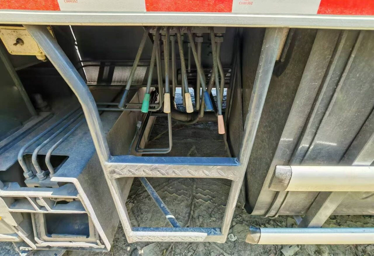 XCMG QY55KC 25ton 50ton 55ton 70ton 100 ton 130ton - Мобильный кран: фото 3 XCMG QY55KC 25ton 50ton 55ton 70ton 100 ton 130ton - Мобильный кран: фото 3