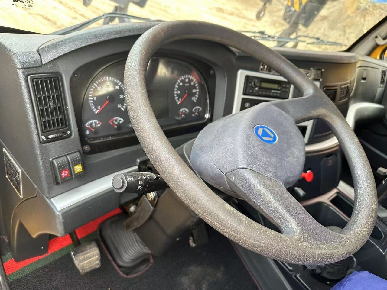 XCMG QY90K QY100K-II 90T 100T 90ton 100ton 80 70 50 - Мобильный кран: фото 5 XCMG QY90K QY100K-II 90T 100T 90ton 100ton 80 70 50 - Мобильный кран: фото 5