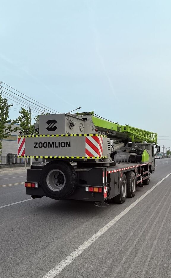 Zoomlion ZTC250 - Мобильный кран: фото 2 Zoomlion ZTC250 - Мобильный кран: фото 2