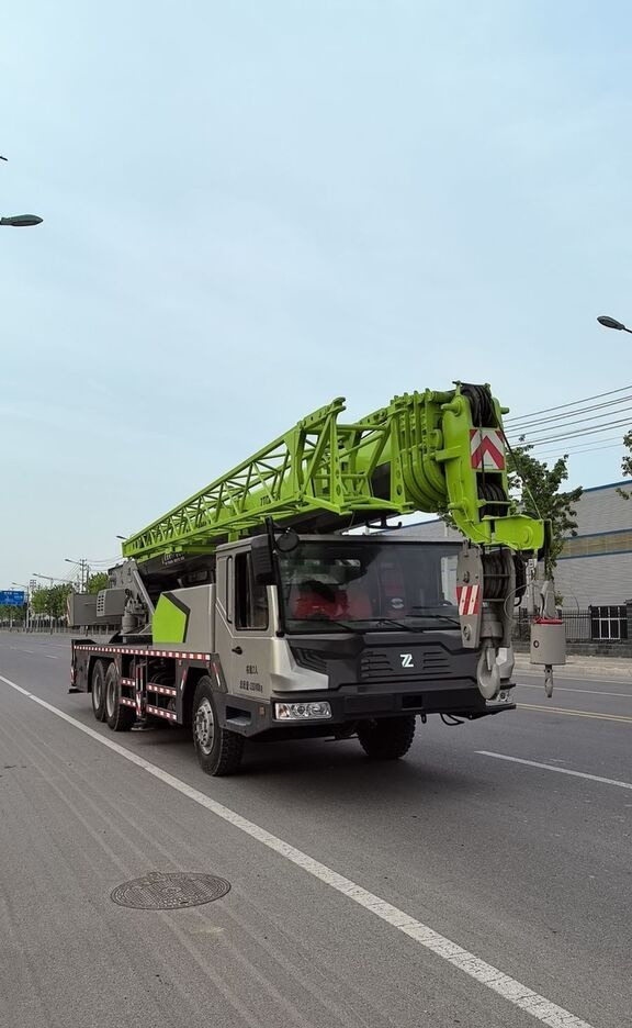 Zoomlion ZTC250 - Мобильный кран: фото 4 Zoomlion ZTC250 - Мобильный кран: фото 4