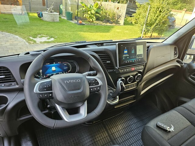 IVECO Daily 35S18HA8V DOKA Hi-Matic 12m³ 2xSchiebetür... - Цельнометаллический фургон, Грузопассажирский фургон: фото 5 IVECO Daily 35S18HA8V DOKA Hi-Matic 12m³ 2xSchiebetür... - Цельнометаллический фургон, Грузопассажирский фургон: фото 5