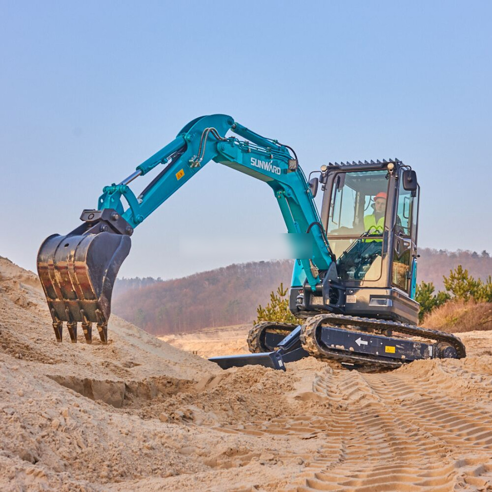 Sunward SWE35 UF - Мини-экскаватор: фото 3 Sunward SWE35 UF - Мини-экскаватор: фото 3