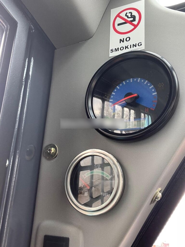 Sunward SWL 4538 - Гусеничный мини-погрузчик: фото 4 Sunward SWL 4538 - Гусеничный мини-погрузчик: фото 4