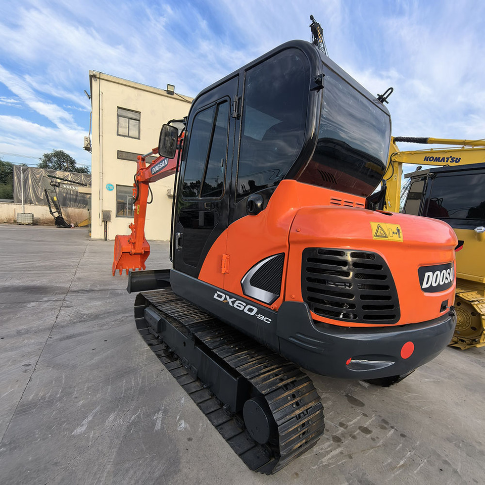 Doosan Dx60 Crawler Excavator - Гусеничный экскаватор: фото 2 Doosan Dx60 Crawler Excavator - Гусеничный экскаватор: фото 2