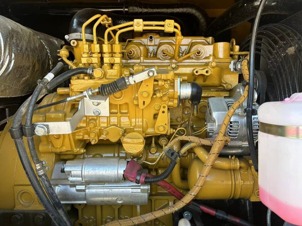 CAT 308 - Гусеничный экскаватор: фото 4 CAT 308 - Гусеничный экскаватор: фото 4