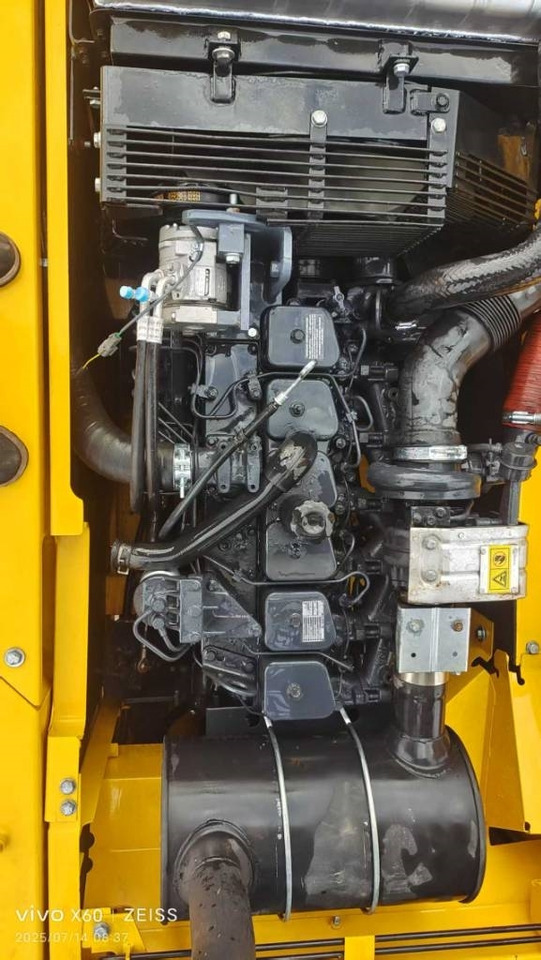 Гусеничный экскаватор Komatsu PC 220-7: фото 7