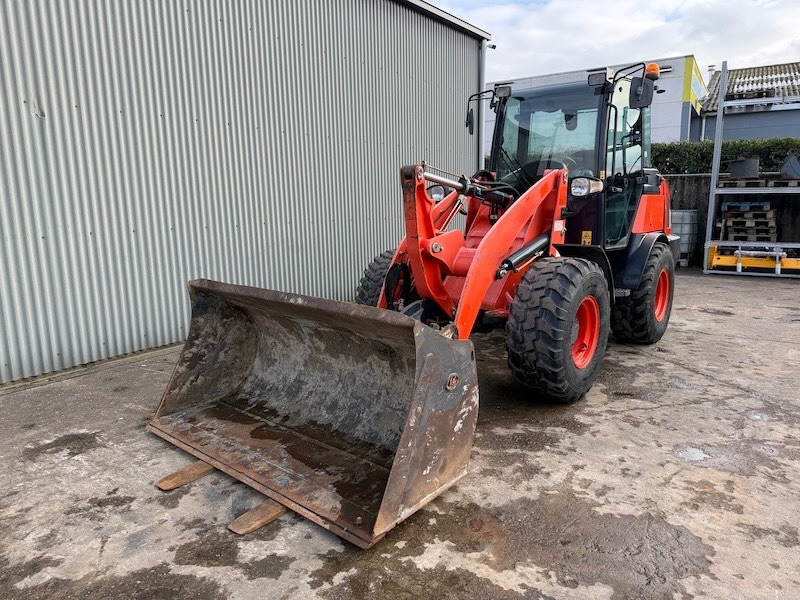 Kubota R 082 - Колёсный погрузчик: фото 5 Kubota R 082 - Колёсный погрузчик: фото 5