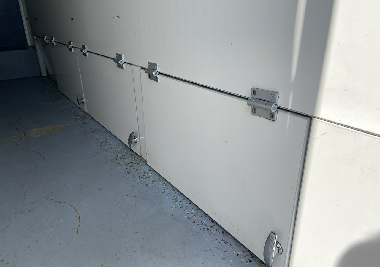 Fiat Ducato Ducato Autosklep wędlin Gastronomiczny Food Truck Foodtruck Sklep 20 - Торговый грузовик: фото 4 Fiat Ducato Ducato Autosklep wędlin Gastronomiczny Food Truck Foodtruck Sklep 20 - Торговый грузовик: фото 4