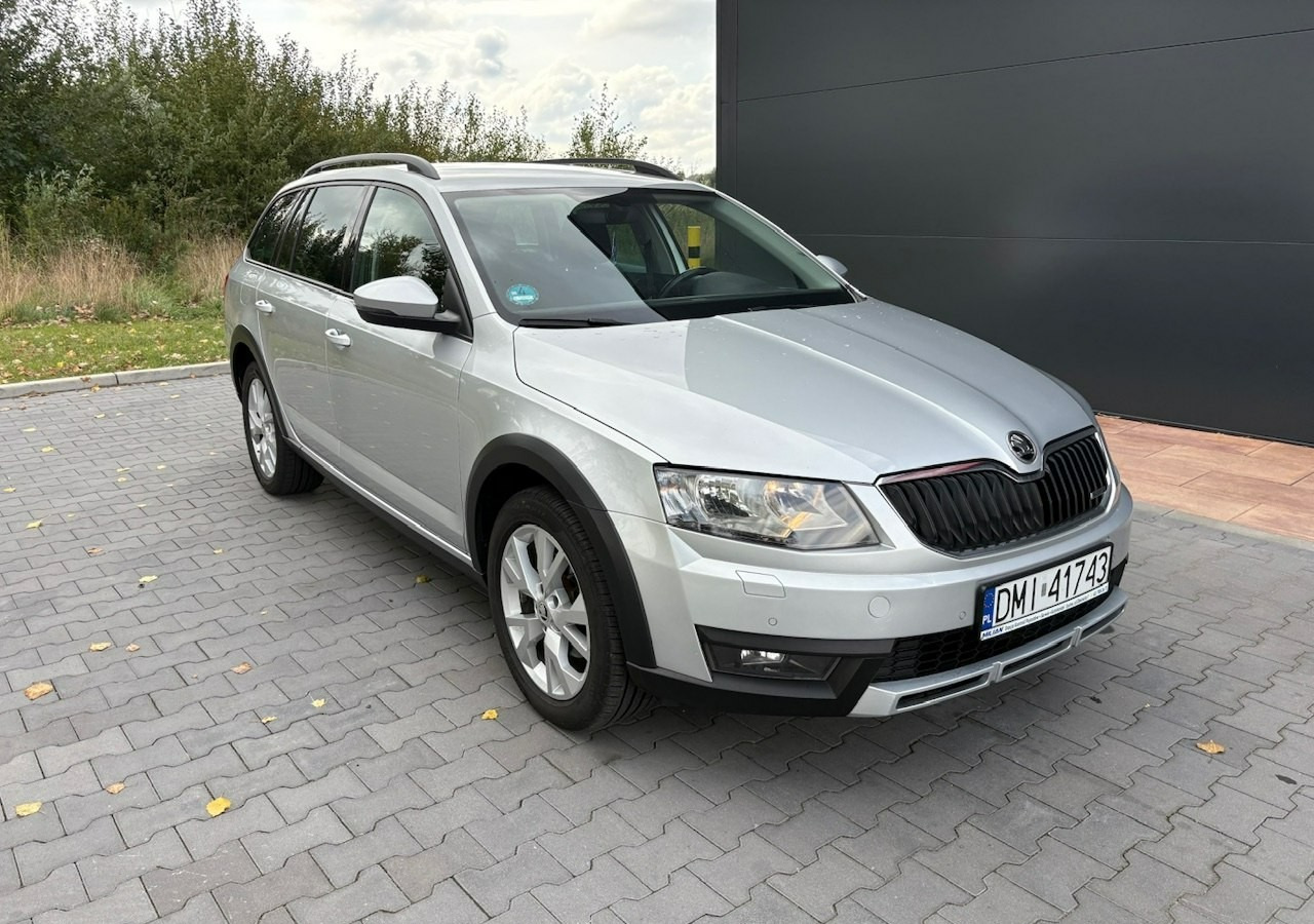 Skoda Octavia III Skoda Octavia 4X4 Scout 2.0 TDI -150KM Model 2017 Bezwypadkowa FV 23 - Легковой автомобиль: фото 2 Skoda Octavia III Skoda Octavia 4X4 Scout 2.0 TDI -150KM Model 2017 Bezwypadkowa FV 23 - Легковой автомобиль: фото 2