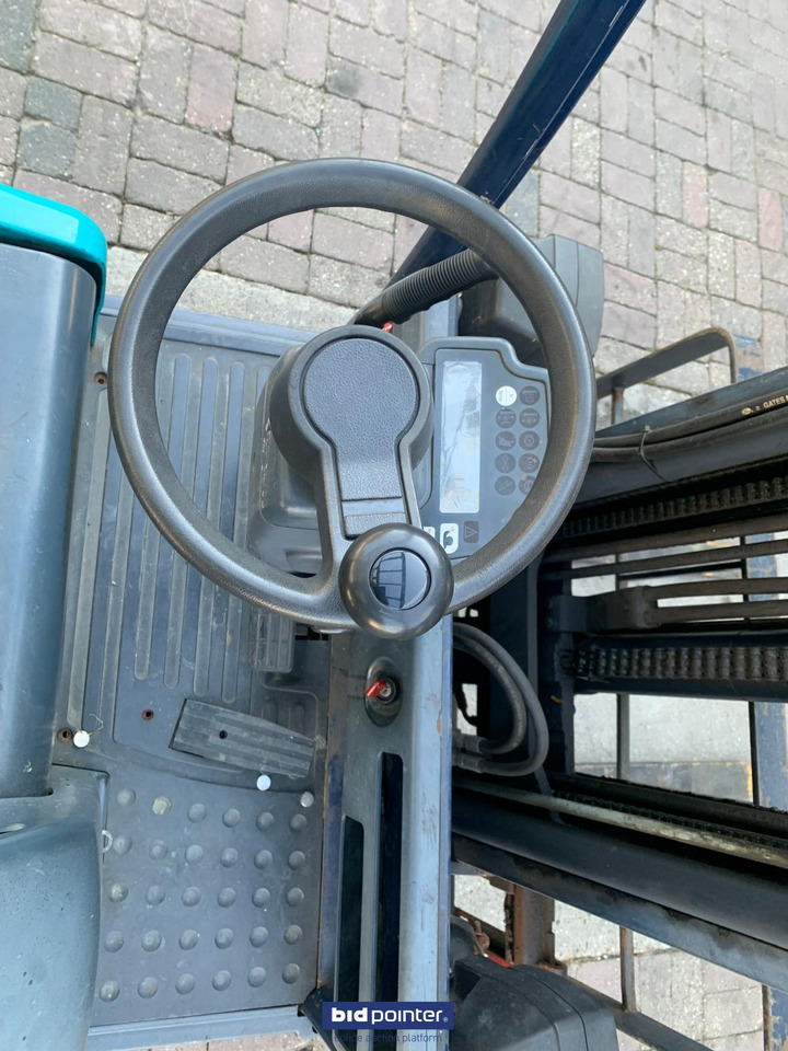 Heftruck elektrisch - 3 wiel - 1600kg! Freelift! Komatsu FB16 - 5.5 mtr. Sideshift! - Электропогрузчик: фото 3 Heftruck elektrisch - 3 wiel - 1600kg! Freelift! Komatsu FB16 - 5.5 mtr. Sideshift! - Электропогрузчик: фото 3