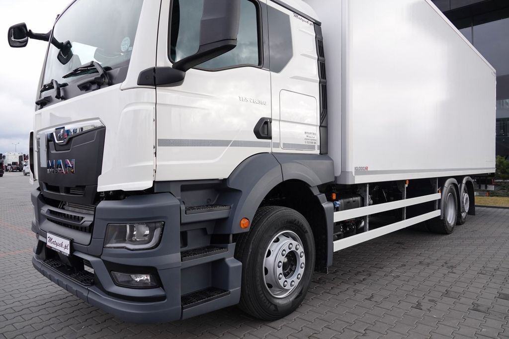 MAN TGS 26.360 / 6x2 / CHŁODNIA -8,2 M / SUPRA 850MT MAN TGS 26.360 / 6x2 / CHŁODNIA -8,2 M / SUPRA 850MT - Рефрижератор: фото 3 MAN TGS 26.360 / 6x2 / CHŁODNIA -8,2 M / SUPRA 850MT MAN TGS 26.360 / 6x2 / CHŁODNIA -8,2 M / SUPRA 850MT - Рефрижератор: фото 3
