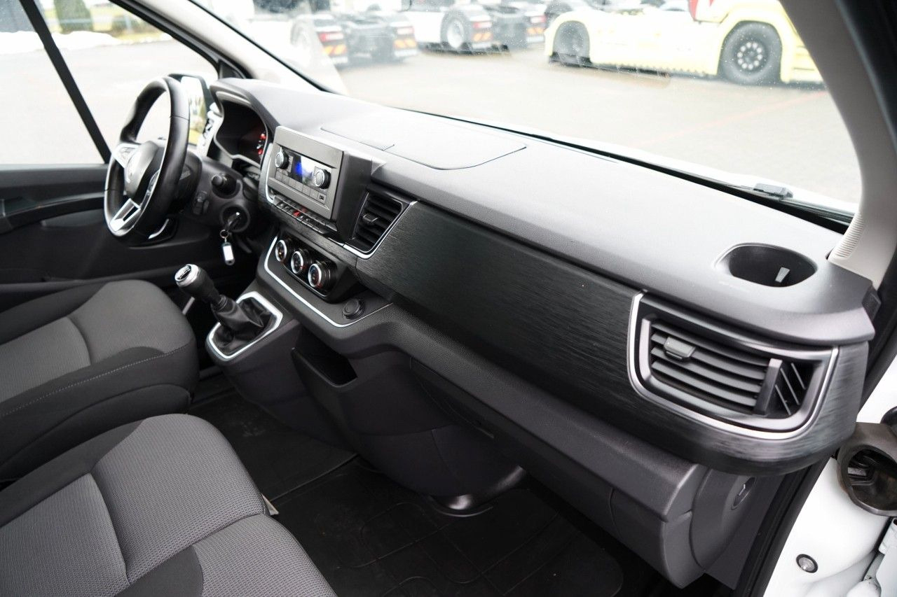 Пассажирский фургон Renault TRAFIC III / BUS / 9 MIEJSC / PIERWSZY WŁAŚCICIE: фото 34