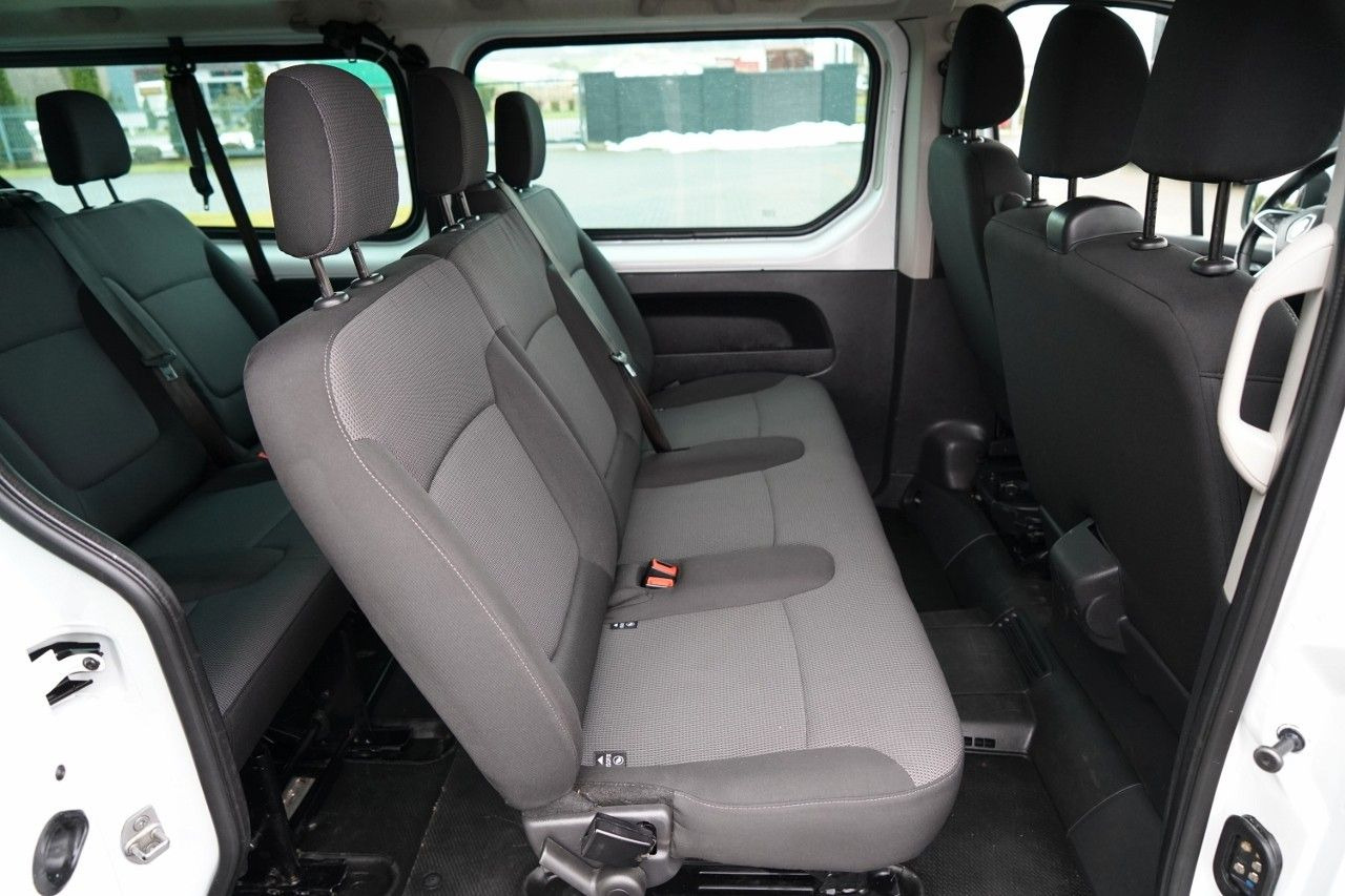 Пассажирский фургон Renault TRAFIC III / BUS / 9 MIEJSC / PIERWSZY WŁAŚCICIE: фото 39